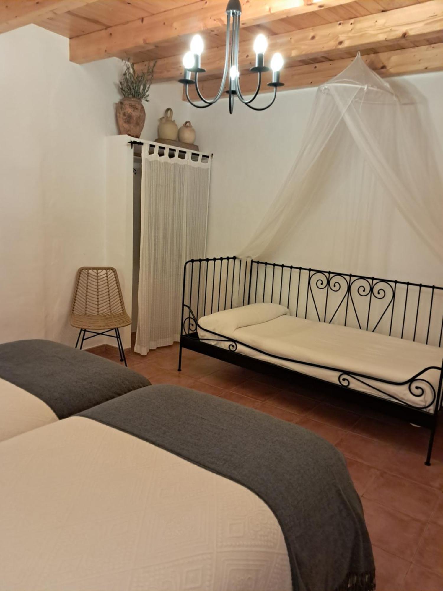 Casa Rural Ruta Del Agua 4 Hab Al Lado Monasterio De Piedra Munebrega Bagian luar foto