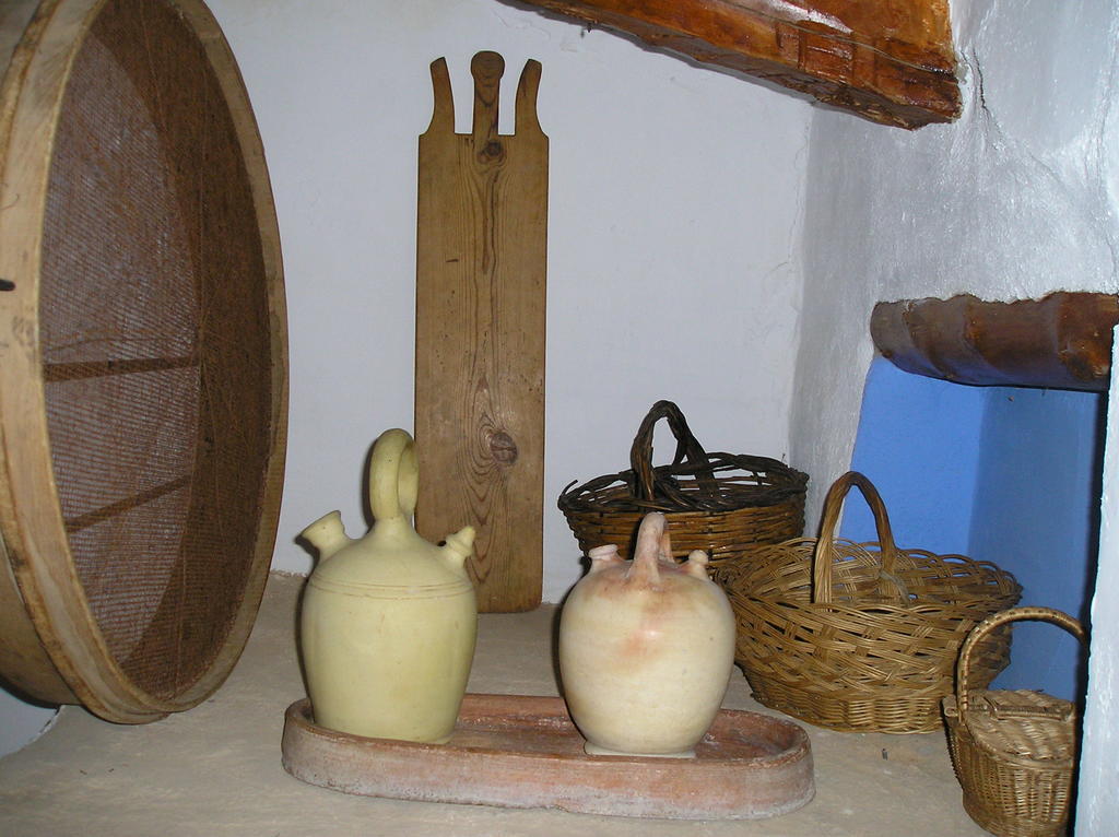 Casa Rural Ruta Del Agua 4 Hab Al Lado Monasterio De Piedra Munebrega Bagian luar foto